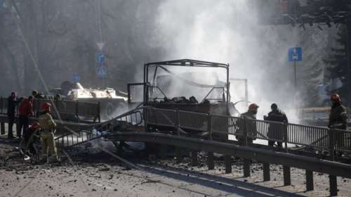 Οι Ρώσοι επιτέθηκαν σε φάλαγγα μεταφοράς ανθρωπιστικής βοήθειας του ΟΗΕ στη Χερσώνα, λένε οι Ουκρανοί