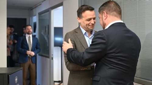 Ο Δούκας τα βάζει με Χαρδαλιά και &quot;δείχνει&quot; Μπακογιάννη: Μας οδηγεί σε οικονομική εξόντωση, ζητά επιπλέον 12 εκατ. για το 2025