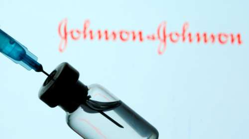 Ξαναρχίζει η χρήση του εμβολίου της Johnson &amp; Johnson στις ΗΠΑ: Πράσινο φως από FDA