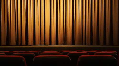 Νέα καταγγελία σε βάρος κωμικού ηθοποιού: &quot;Με χτύπησε και αποπειράθηκε να με βιάσει&quot; [βίντεο]