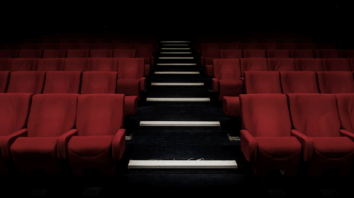 Ο κ. Θιασάρχης, οι καταγγελίες στον ΣΕΗ και η σύζυγος που απειλεί να αυτοκτονήσει