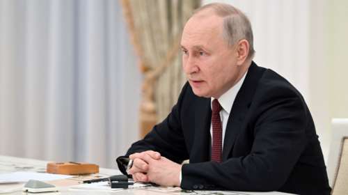 Ο Πούτιν συναντήθηκε στη Μόσχα με τον υπουργό Άμυνας της Κίνας