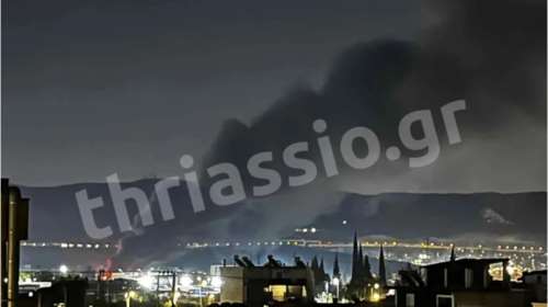 Πυρκαγιά στον Ασπρόπυργο: Ακούγονται εκρήξεις δίπλα στην πίστα των καρτ