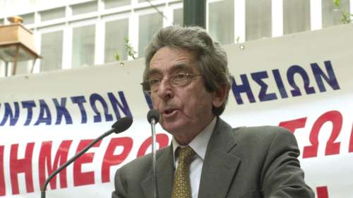 Πέθανε ο δημοσιογράφος και πρώην πρόεδρος της ΕΣΗΕΑ Αριστείδης Μανωλάκος