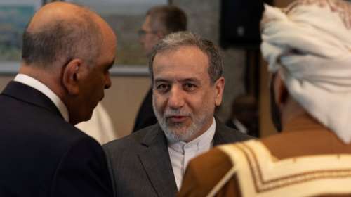 Ιράν: &quot;Δεν μπορούμε να διαπραγματευτούμε με τις ΗΠΑ ενώ βομβαρδιζόμαστε - Θα δεχτούμε μία λύση σαν εκείνη του 2015&quot;