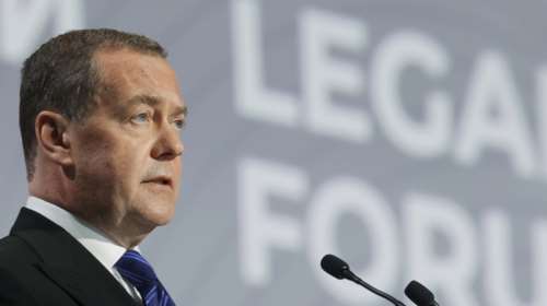 Νέες απίστευτες απειλές Μεντβέντεφ για Ζελένσκι: "Έρχεται ο Χάρος - Σε μουσείο στην Αγία Πετρούπολη η σορός του"