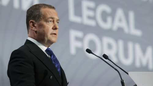 Νέες απίστευτες απειλές Μεντβέντεφ για Ζελένσκι: "Έρχεται ο Χάρος - Σε μουσείο στην Αγία Πετρούπολη η σορός του"