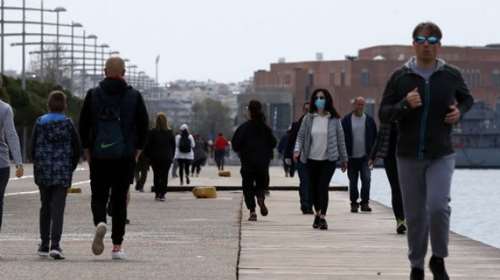 Απαγόρευση κυκλοφορίας: Κλείνει τη νέα παραλία ο Ζέρβας στη Θεσσαλονίκη- Εικόνες από τη κοσμοσυρροή