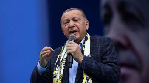 Τουρκία: Με... ερωτικό τραγούδι ο Ερντογάν ψάχνει ψηφοφόρους - Ανακάλυψε μέχρι και πετρελαιοπηγές [βίντεο]