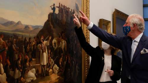 Ο Κάρολος στην Εθνική Πινακοθήκη: Καρέ - καρέ η ξενάγηση  - Τα βλέμματα κέρδισαν οι πίνακες του &#39;21 [Εικόνες]