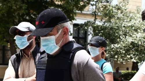Νέα απίστευτη αποκάλυψη για τον ψευτογιατρό: O συνεργός που &quot;ψάρευε&quot; θύματα και τα λεφτά του... Καντάφι [Βίντεο]