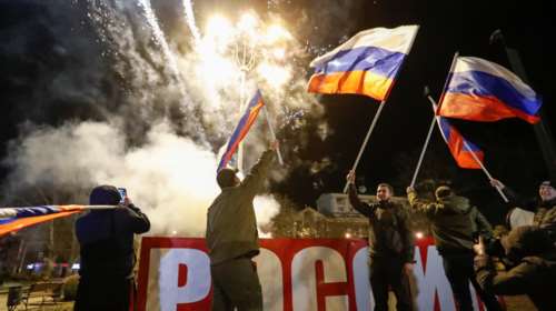 Ουκρανία: Ενθουσιασμός και πανηγυρισμοί στο Ντόνετσκ μετά το διάγγελμα Πούτιν [Εικόνες - Βίντεο]