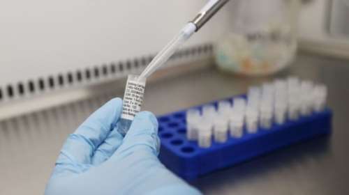 Κορονοϊός - Γραβάνης: Πόσο κοντά στο εμβόλιο είναι οι επιστήμονες - Τι συμβαίνει με τα φάρμακα