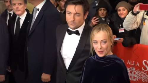 Τζόρτζια Μελόνι: Σάλος με τις δηλώσεις του συντρόφου της και παρουσιαστή για υπόθεση ομαδικού βιασμού στην Ιταλία