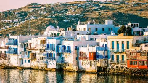 Golden Visa: Σε Κινέζους και Τούρκους οι άδειες διαμονής - Πόσα πληρώνουν για να αγοράσουν ακίνητα σε Αθήνα και Μύκονο