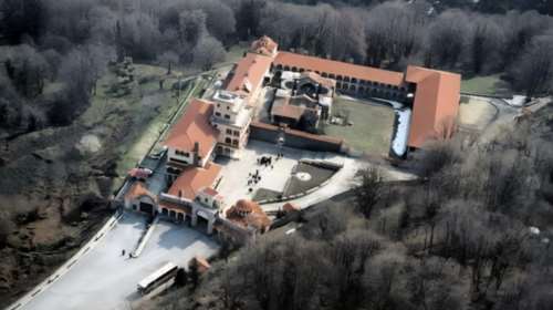 Λάρισα: Αυτό είναι το μοναστήρι που συνήθιζε να επισκέπτεται ο Βασίλης - Τι είπε ο ηγούμενος στις Αρχές [βίντεο]