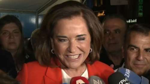 Χαρούμενη η Ντόρα Μπακογιάννη: Όλη η Κρήτη είναι μπλε - Ιστορικά δεν έχει ξαναϋπάρξει ποτέ [βίντεο]