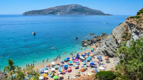 Παραλίες χωρίς είσοδο στην Αθήνα: 5 τοπ επιλογές