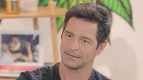 Ο Απόστολος Ρουβάς επιστρέφει στην τηλεόραση! Η πρώτη εμφάνιση μετά το τέλος από το &quot;Πάμε Δανάη&quot;