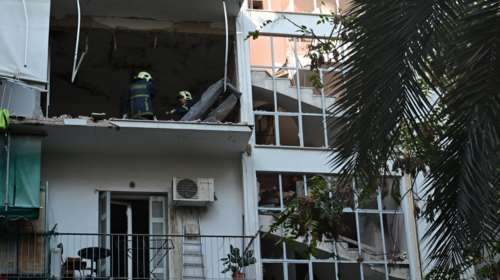 Εκρηξη στους Αμπελόκηπους: &quot;Πες μου τι να πω στους γονείς μου και στην αστυνομία&quot; - Ο γιος του ιδιοκτήτη και η καταζητούμενη