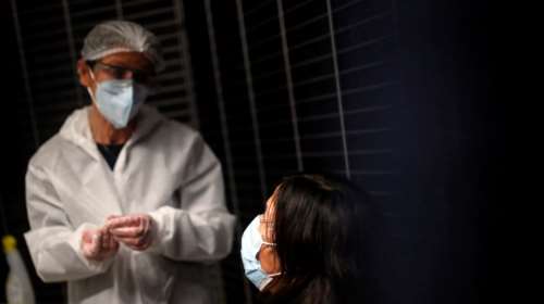 Γαλλία: Σε αναστολή βγάζει ο Μακρόν 3.000 ανεμβολίαστους υγειονομικούς - Σε εφαρμογή ο νόμος της υποχρεωτικότητας