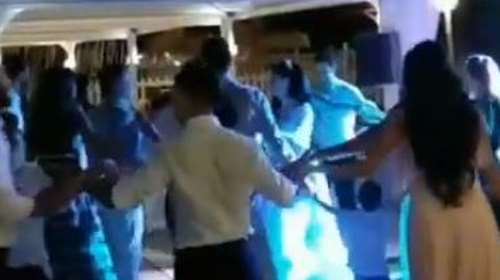 Κορονοϊός: Δεν έχουν τέλος τα γαμήλια &quot;κορονο-πάρτι&quot; - Απανωτά γλέντια στην Εύβοια [Βίντεο]