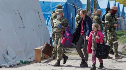 Ουκρανία: Περίπου 100 άμαχοι βρίσκονται ακόμα στο πολιορκούμενο Αζοφστάλ στην Μαριούπολη