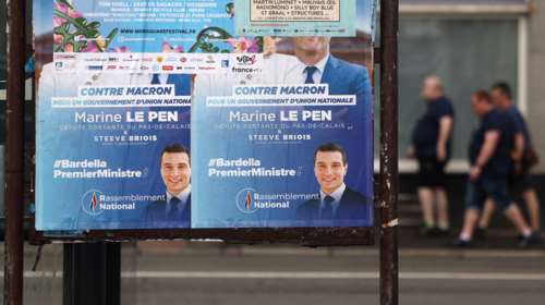 Ιστορικές εκλογές σήμερα στη Γαλλία: Νίκη της ακροδεξιάς δείχνουν οι δημοσκοπήσεις - Στριμωγμένος ο Μακρόν