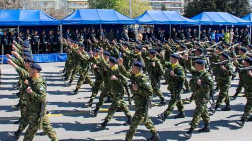 Εθνική υπερηφάνεια και συγκίνηση από τη στρατιωτική παρέλαση στη Θεσσαλονίκη για την 28η Οκτωβρίου [εικόνες - βίντεο]