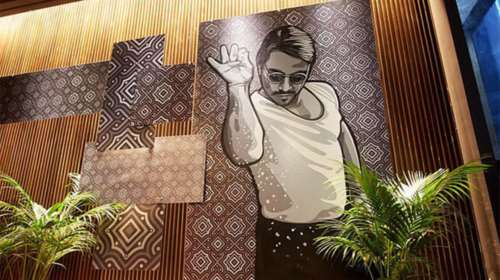 Salt Bae: Αγωγή 5 εκατ. δολαρίων στον διάσημο Τούρκο σεφ για ... μια τοιχογραφία