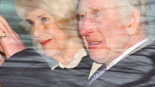 Το &quot;ευχαριστώ&quot; του Καρόλου στον βρετανικό λαό: Αναρρώνει με περπάτημα και Λέοναρντ Κοέν - Στην εξοχή και η Κέιτ με τον Ουίλιαμ