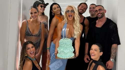 Ιωάννα Τούνη: Γενέθλια στην Ίμπιζα για τη γνωστή infuencer - Η τούρτα-έκπληξη των φίλων της