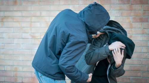 Όλες οι αλλαγές για τη βία ανηλίκων: Πρόστιμο χιλιάδων ευρώ και έκτιση ποινής για γονείς, φυλάκιση από τα 14 σε ανήλικους