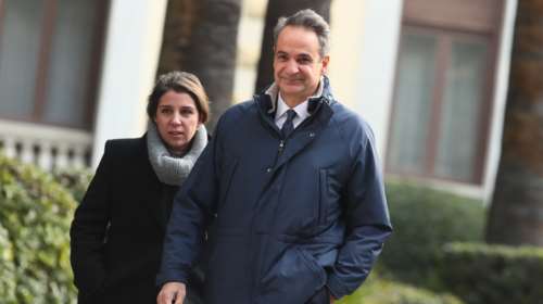 Κυριάκος Μητσοτάκης: Καθυστερεί η αναχώρηση του πρωθυπουργού για το Νταβός λόγω κακοκαιρίας