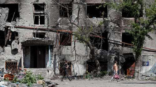 Φρίκη στη Μαριούπολη: Πάνω από εκατό πτώματα εντοπίστηκαν στα συντρίμμια πολυκατοικίας - Καταγγελίες του δημάρχου