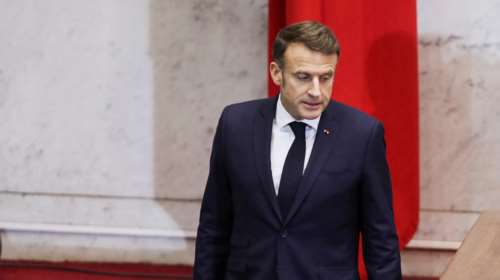 Εξαλλοι οι Γάλλοι για την &quot;ταπείνωση&quot; από το Politico: &quot;Δανείζονται πιο ακριβά από την Ελλάδα, χειρότερος πιστωτικός κίνδυνος&quot;