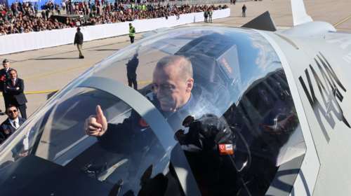 Νέες απειλές Ερντογάν κατά της Ελλάδας: Θα συνεχίσουμε να ενοχλούμε αυτούς που βρίσκονται στην άλλη πλευρά των υδάτων