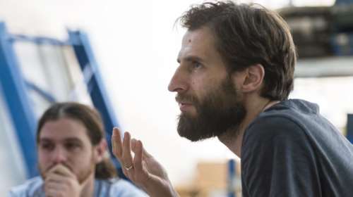 Ο Μάξιμος Μουμούρης φωτογραφίζεται με τις γυναίκες της ζωής του [εικόνες]