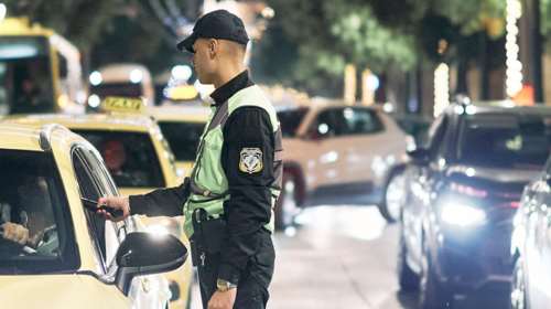 Χριστούγεννα με συνετούς οδηγούς - Μόλις 8 θετικά αποτελέσματα σε 2.000 αλκοτέστ στο κέντρο της Αθήνας