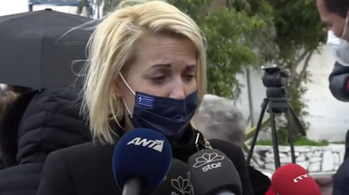 Κηδεία Τζώρτζη Μονογυιού: &quot;Ραγίζουν&quot; καρδιές τα λόγια της αδελφής του, Κατερίνας Μονογυιού