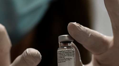 Αγία Παρασκευή: Ντελιβεράς έκλεψε μπουκαλάκι εμβολίου Pfizer από το εμβολιαστικό κέντρο