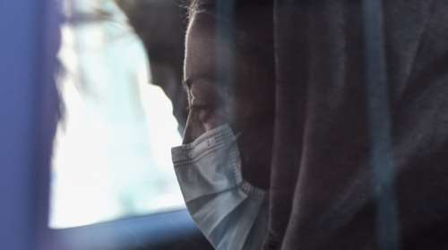 Κολωνός: &quot;Οσοι έκαναν κακό στο παιδί μου να πληρώσουν&quot;, λέει η μητέρα της 12χρονης