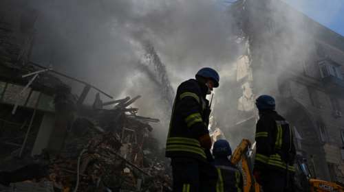 Νέος βομβαρδισμός της Ζαπορίζια - Χτυπήθηκε πολυκατοικία, υπάρχουν τραυματίες