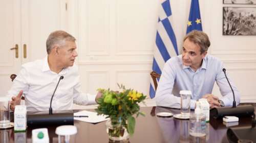 Μητσοτάκης: Τηλεδιάσκεψη με το Συντονιστικό στη Θεσσαλία για την πορεία των έργων – Δίπλα του ο Αγοραστός [εικόνες]