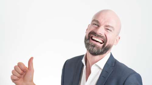 Πιο κοντά η θεραπεία της φαλάκρας: Επιστήμονες στις ΗΠΑ δημιούργησαν ανθρώπινο δέρμα με τρίχες