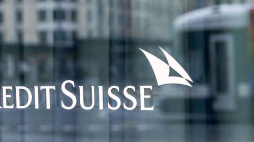 Κλυδωνίζει τις αγορές η Credit Suisse - Νέα βουτιά στο Χρηματιστήριο της Αθήνας - &quot;Lehman moment&quot; λέει ο Ρουμπινί