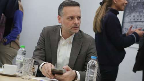 Νέα "πυρά" Δούκα: Η στρατηγική του ΠΑΣΟΚ απέτυχε - Να μην κουκουλώσουμε, αλλά να συζητήσουμε ό,τι μας καθηλώνει