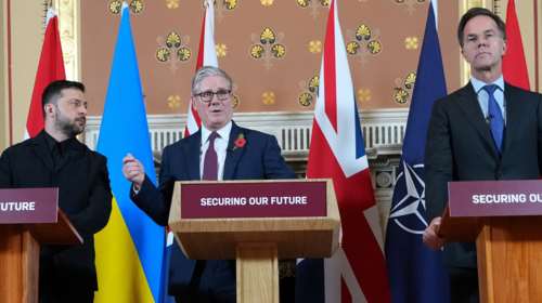 Ο Ζελένσκι ζήτησε όπλα μεγάλου βεληνεκούς και νέες κυρώσεις στη Ρωσία - Πυραύλους και μαχητικά δίνει η "Συμμαχία των Προθύμων"