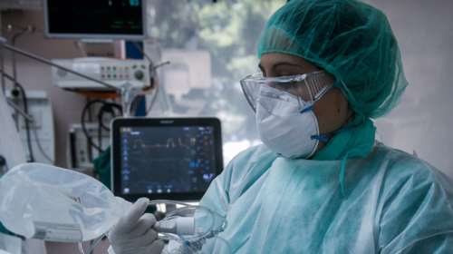 Κορονoϊός: Νέο σοκ με 20 νεκρούς μέσα σε λίγες ώρες - Οι 8 από Θεσσαλονίκη και Σέρρες