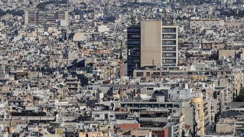 Reuters: Η ραγδαία αύξηση των ενοικίων απειλεί την οικονομική ανάκαμψη της Ελλάδας
